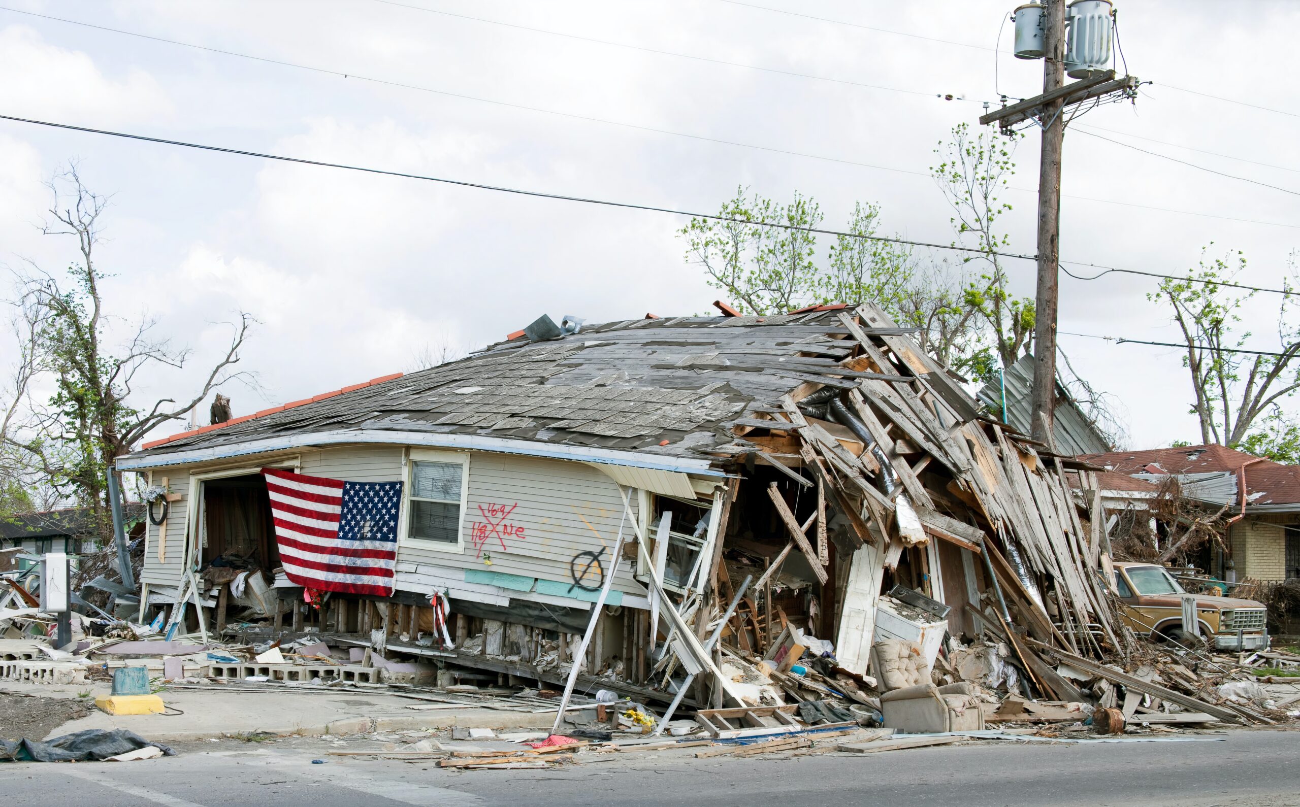 how to choose a public adjuster for hurricane damage scaled