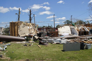 Destroyed,Business,And,Homes,In,Tuscaloosa,After,An,Ef,4